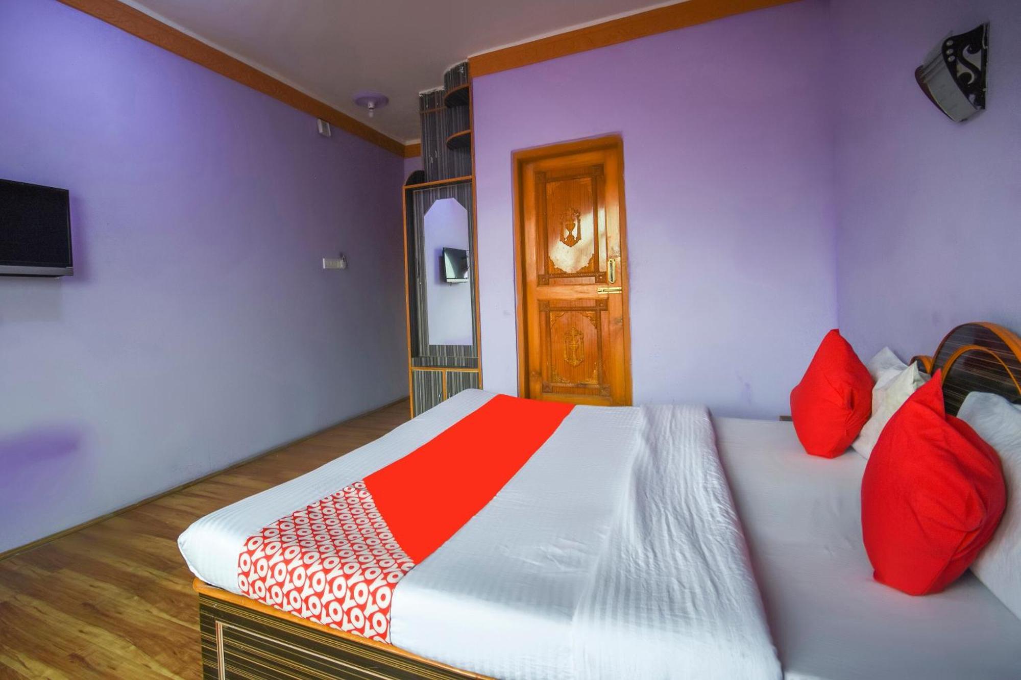 Oyo Hotel New Divine Kashmir Durgjan المظهر الخارجي الصورة