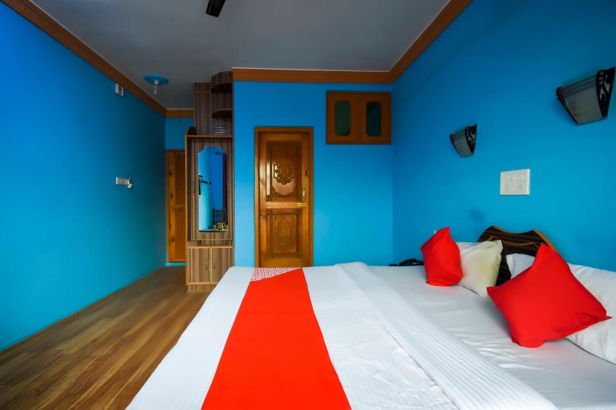 Oyo Hotel New Divine Kashmir Durgjan المظهر الخارجي الصورة