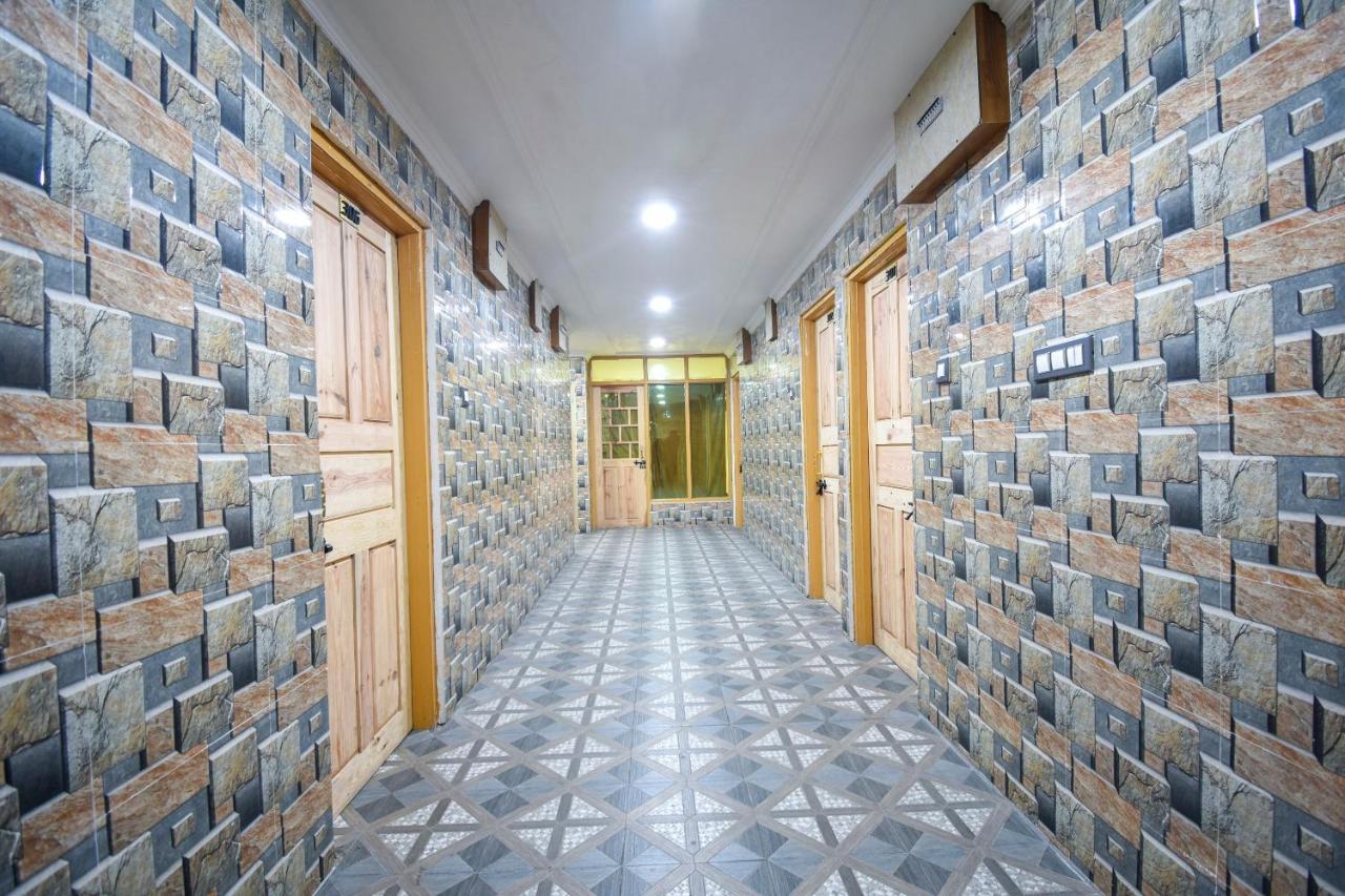 Oyo Hotel New Divine Kashmir Durgjan المظهر الخارجي الصورة